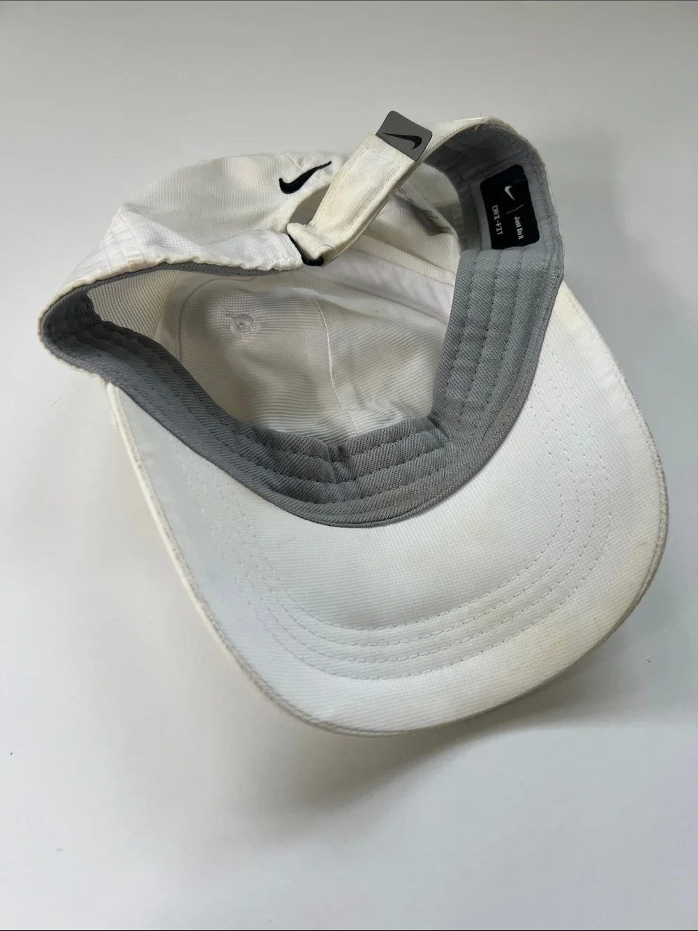 Child Nike White Cap Dri-Fit with Black Swoosh Logo And Reflective Back Tag - Picture 11 of 11